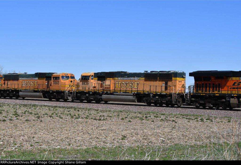 BNSF 8839 Roster shot.